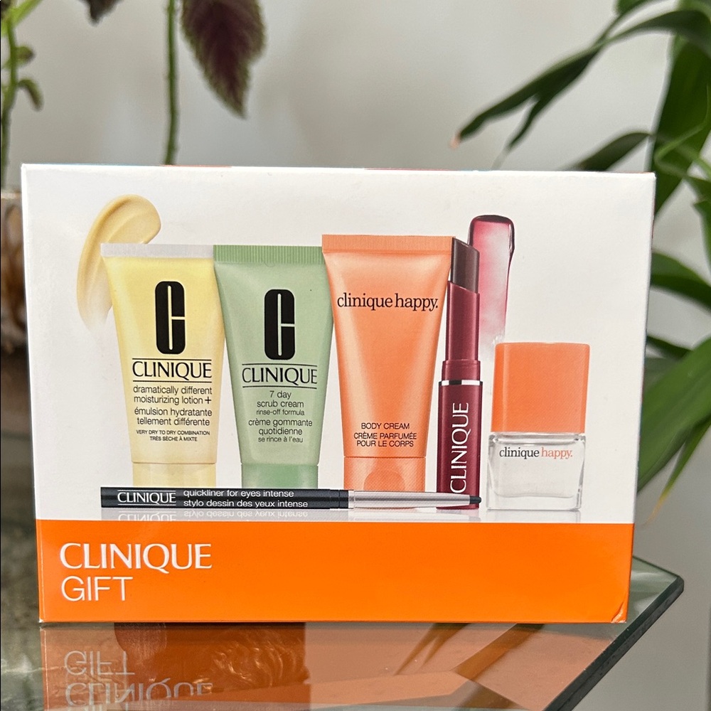Clinique Gift Set - Limited Edition